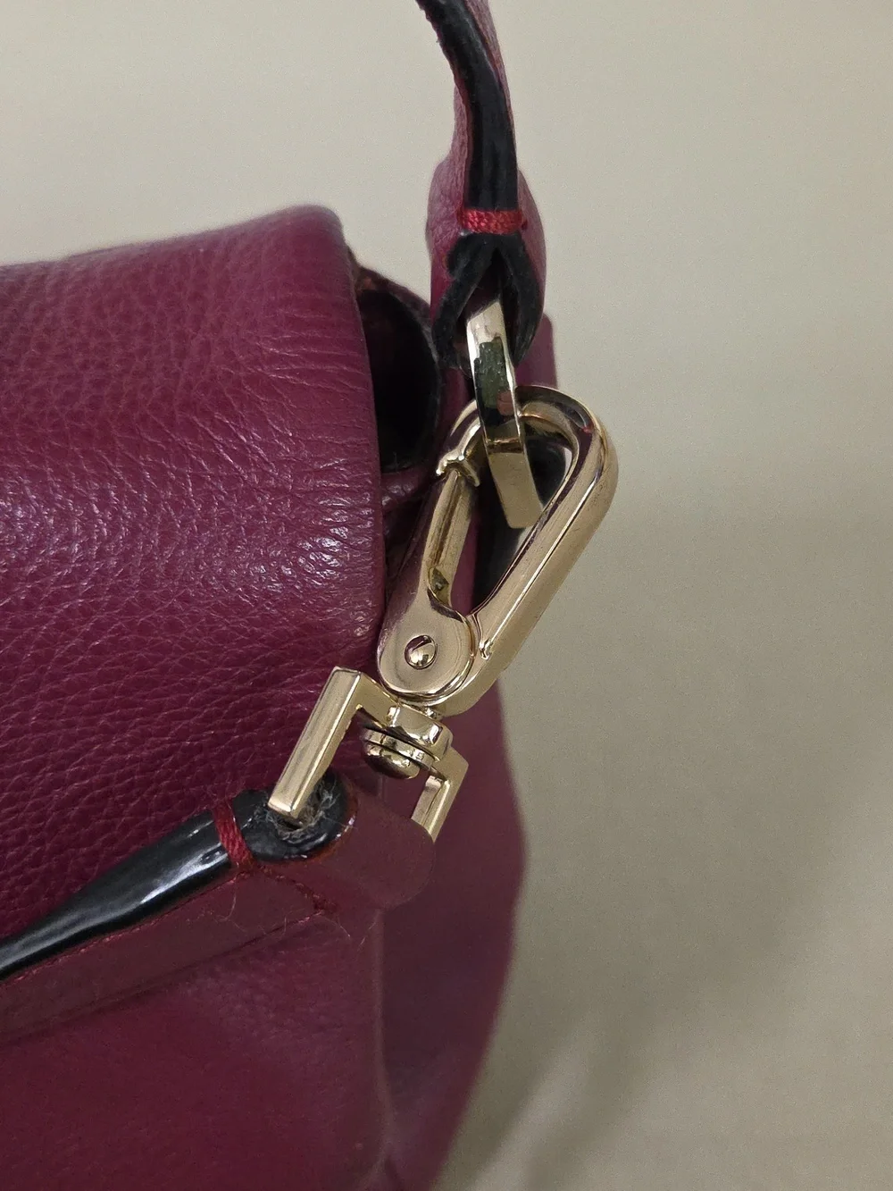 Kate Spade Lelia Med  Pebbled Leather Shoulder Or Crossbody Dark Plum/ Magenta